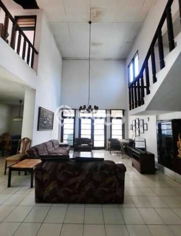 Rumah Murah LT 584m2 di Cipete Akses Mudah Rumah Murah LT 584m2 di Cipete Akses Mudah