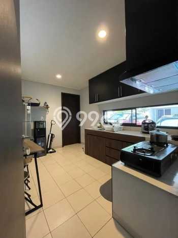 Dijual Rumah Luas Elegan Dengan View Eksklusif di Lebak Bulus, Jakarta Selatan Dijual Rumah Luas Elegan Dengan View Eksklusif di Lebak Bulus, Jakarta Selatan
