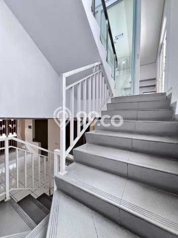 Dijual Rumah Luas Elegan Dengan View Eksklusif di Tb Simatupang, Jakarta Selatan Dijual Rumah Luas Elegan Dengan View Eksklusif di Tb Simatupang, Jakarta Selatan