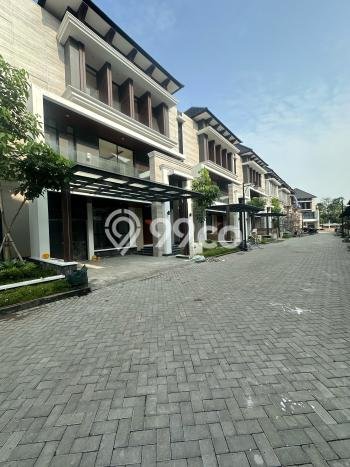 Hot Offer Hunian Mewah Ideal dan Luas di Cilandak, Jakarta Selatan Hot Offer Hunian Mewah Ideal dan Luas di Cilandak, Jakarta Selatan