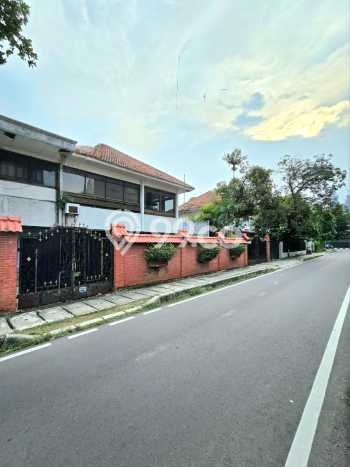 Best Deal Hunian Premium Ideal dan Luas di Menteng, Jakarta Pusat Best Deal Hunian Premium Ideal dan Luas di Menteng, Jakarta Pusat