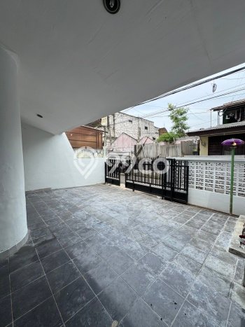 For Sale Rumah 2 Kamar Lokasi Strategis Nyaman dan Strategis di Kebayoran Baru For Sale Rumah 2 Kamar Lokasi Strategis Nyaman dan Strategis di Kebayoran Baru