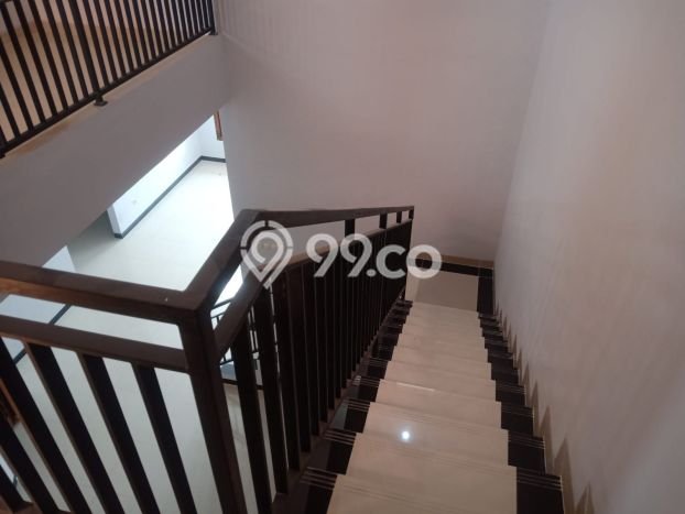 Jual Rumah Bagus Siap Huni LB 180m2 di Cipayung, Depok Jual Rumah Bagus Siap Huni LB 180m2 di Cipayung, Depok