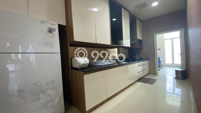 Apartemen Disewakan 3 Kamar Hemat Siap Huni di Jakarta Selatan, Luas 108m2 Apartemen Disewakan 3 Kamar Hemat Siap Huni di Jakarta Selatan, Luas 108m2