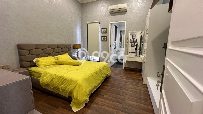 Hunian Strategis Disewakan 5 Kamar di Menteng Bisa Nego Hunian Strategis Disewakan 5 Kamar di Menteng Bisa Nego