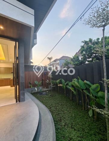 Dijual Rumah Premium dengan Fasilitas Sekitar Lengkap di Sukolilo, Surabaya Dijual Rumah Premium dengan Fasilitas Sekitar Lengkap di Sukolilo, Surabaya