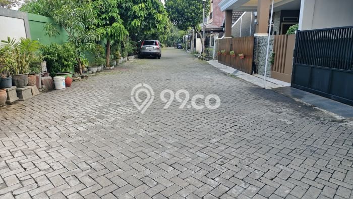 Rumah Akses Mudah di Wiyung, Surabaya, Luas 131m² LB 80m² Rumah Akses Mudah di Wiyung, Surabaya, Luas 131m² LB 80m²