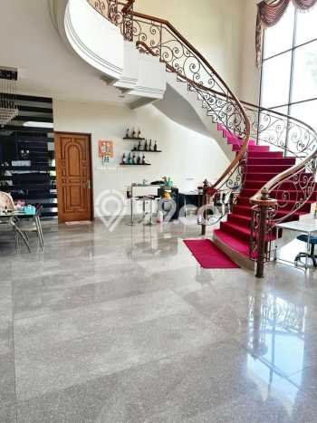 Rumah Elit LB 500m2 Siap Pakai Desain Elegan di Surabaya Kota, Surabaya Rumah Elit LB 500m2 Siap Pakai Desain Elegan di Surabaya Kota, Surabaya