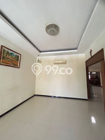 Dijual Rumah Premium dengan Fasilitas Sekitar Komplit di Rungkut, Surabaya Dijual Rumah Premium dengan Fasilitas Sekitar Komplit di Rungkut, Surabaya