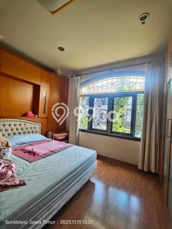 PROPERTI PILIHAN! Rumah di Wiyung, Luas 308m2m² Bangunan 400m2m² PROPERTI PILIHAN! Rumah di Wiyung, Luas 308m2m² Bangunan 400m2m²