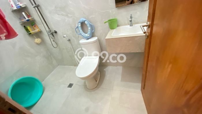 Rumah Modern Cantik 3 Kamar Bisa Langsung Pindah di Rungkut Rumah Modern Cantik 3 Kamar Bisa Langsung Pindah di Rungkut