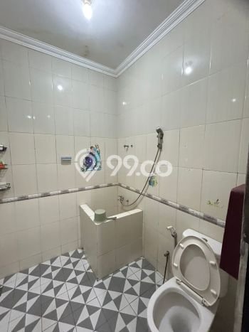 Dijual Rumah Premium dengan Fasilitas Sekitar Komplit di Rungkut, Surabaya Dijual Rumah Premium dengan Fasilitas Sekitar Komplit di Rungkut, Surabaya