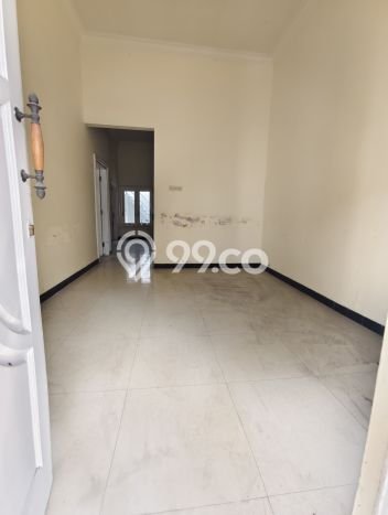 Rumah Berkualitas dengan Luas Tanah 200m² di Kawasan Elite Dharma Husada, Surabaya Rumah Berkualitas dengan Luas Tanah 200m² di Kawasan Elite Dharma Husada, Surabaya