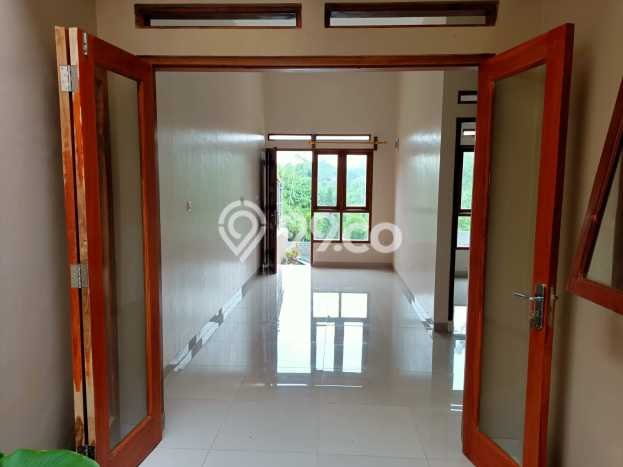 Dijual Hunian Rumah Terawat 2 KT di Setra Duta, Bandung Dijual Hunian Rumah Terawat 2 KT di Setra Duta, Bandung