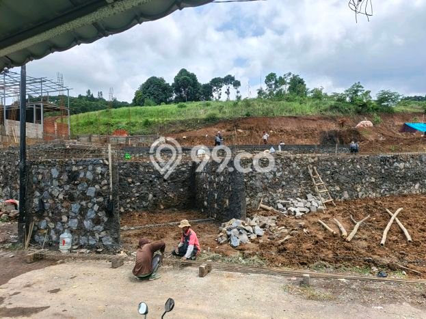 Jarang Ada! Tanah di Cisarua Punya Luas 486m2 SHM Jarang Ada! Tanah di Cisarua Punya Luas 486m2 SHM