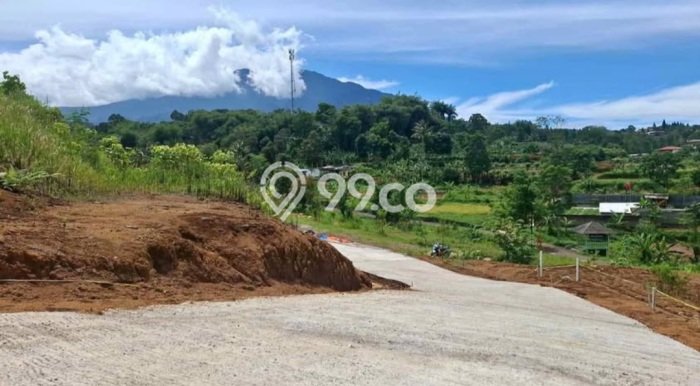 Lahan Strategis di Cisarua Dijual dengan Luas 100m2 Lahan Strategis di Cisarua Dijual dengan Luas 100m2