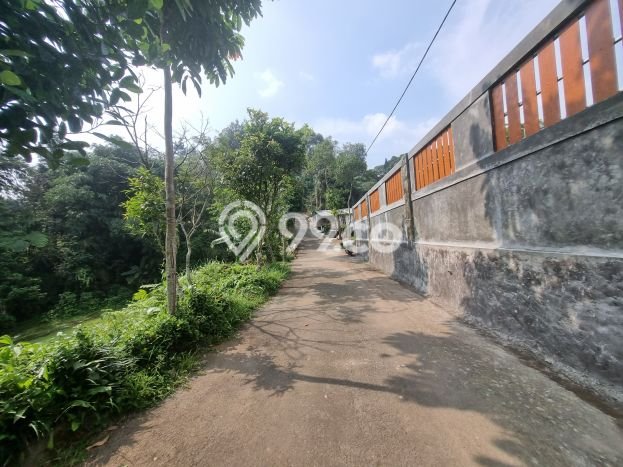 Dijual Tanah di Cisarua Bogor Luas 988m2 SHM Dijual Tanah di Cisarua Bogor Luas 988m2 SHM