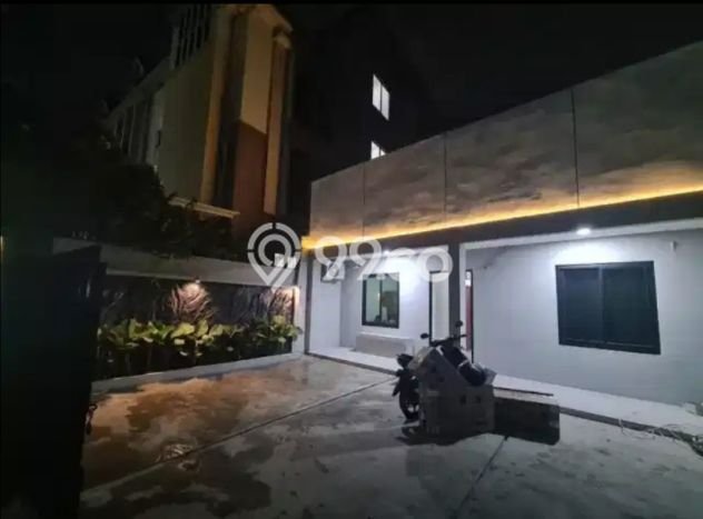 Siap Huni Hunian Elit 17 Kamar di Mampang Prapatan Dekat ke Mana Pun Siap Huni Hunian Elit 17 Kamar di Mampang Prapatan Dekat ke Mana Pun