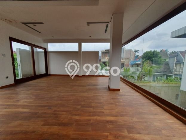 Hunian Mewah LB 640m2 Siap Huni Desain Elegan di Pondok Indah, Jakarta Selatan Hunian Mewah LB 640m2 Siap Huni Desain Elegan di Pondok Indah, Jakarta Selatan