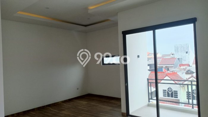 DIJUAL CEPAT! Rumah Modern di , Jakarta Barat, LT 96m2m² Bangunan 207m2m² Bisa Nego! DIJUAL CEPAT! Rumah Modern di , Jakarta Barat, LT 96m2m² Bangunan 207m2m² Bisa Nego!