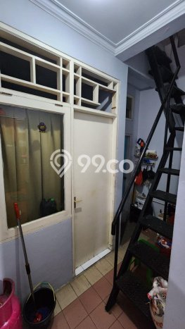 Rumah Modern 4 KT LT 120m2 di Taman Palem Rumah Modern 4 KT LT 120m2 di Taman Palem