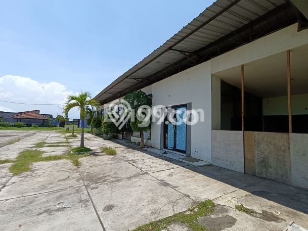 Ruko Dijual di Sukodono Lumajang dengan LB 1100m2 Ruko Dijual di Sukodono Lumajang dengan LB 1100m2
