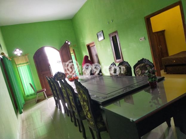 Lokasi Strategis! Dijual Kantor Bisnis di Sukodono, Lumajang Kondisi Bagus Lokasi Strategis! Dijual Kantor Bisnis di Sukodono, Lumajang Kondisi Bagus