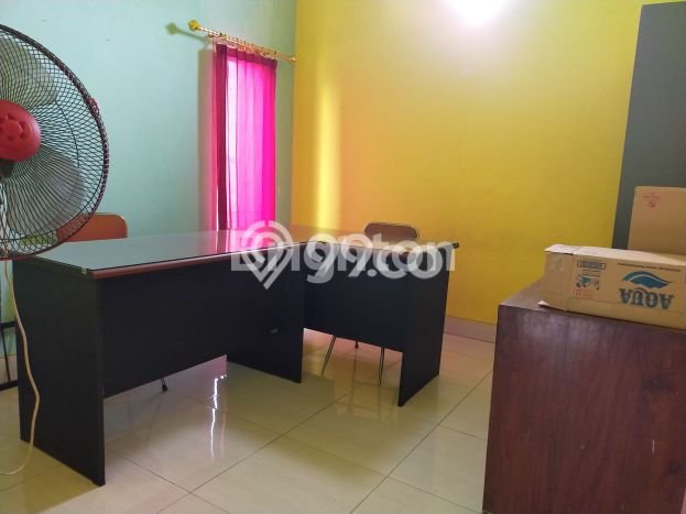 Lokasi Strategis! Dijual Kantor Bisnis di Sukodono, Lumajang Kondisi Bagus Lokasi Strategis! Dijual Kantor Bisnis di Sukodono, Lumajang Kondisi Bagus