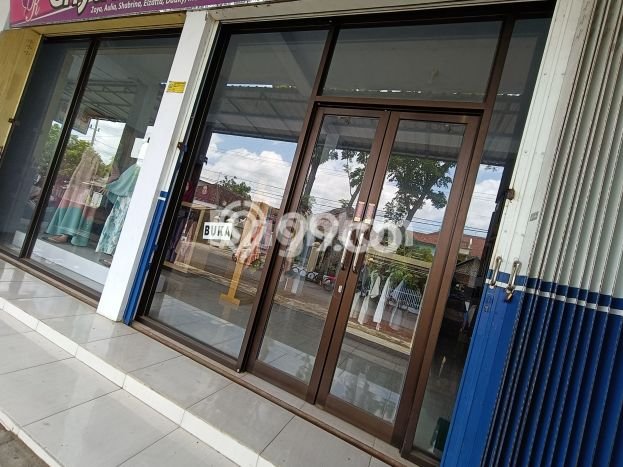 Unit Ruko Dijual di Sukodono Lumajang Luas Tanah 120m2, Luas Bangunan 120m2 Unit Ruko Dijual di Sukodono Lumajang Luas Tanah 120m2, Luas Bangunan 120m2