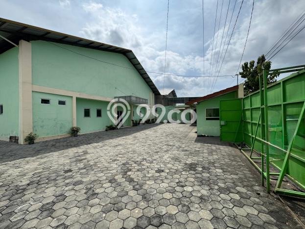 Unit Gudang Dijual di Ceper Klaten Luas Tanah 2300m2, Luas Bangunan 1500m2 Unit Gudang Dijual di Ceper Klaten Luas Tanah 2300m2, Luas Bangunan 1500m2