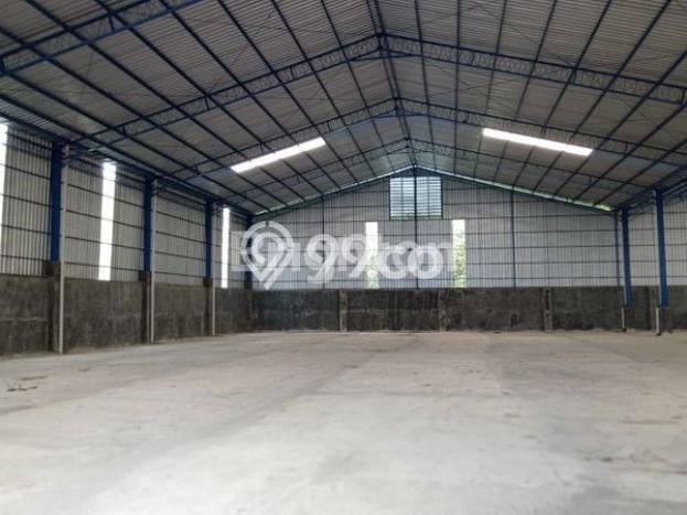 Gudang Bagus LT 4000m2 LB 2500m2 Dijual di Jaten Karanganyar Gudang Bagus LT 4000m2 LB 2500m2 Dijual di Jaten Karanganyar