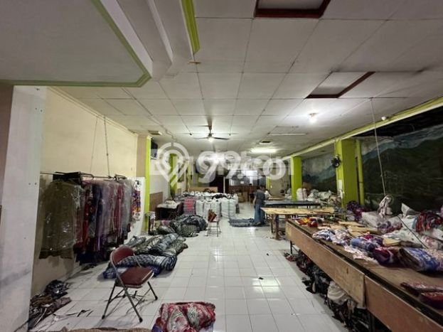 Ruko disewakan lokasi strategis Slamet Riyadi Solo 750m2 Ruko disewakan lokasi strategis Slamet Riyadi Solo 750m2