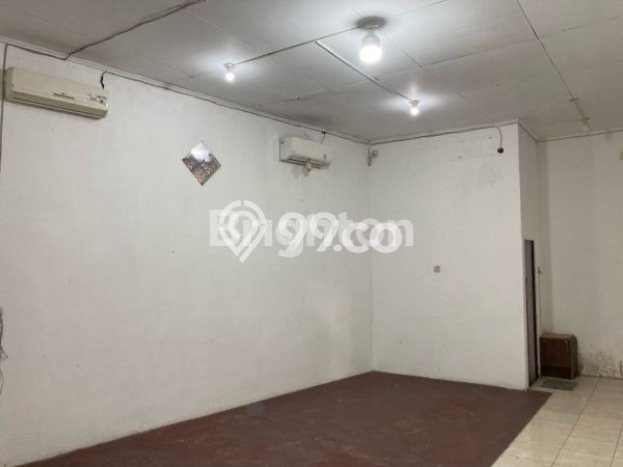 Unit Gudang Disewa Lokasi Gatak, Sukoharjo Spesifikasi Luas Bangunan 850m2 Unit Gudang Disewa Lokasi Gatak, Sukoharjo Spesifikasi Luas Bangunan 850m2
