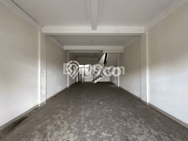 Ruko Dijual di Prime Area Surakarta Luas 300m2 Ruko Dijual di Prime Area Surakarta Luas 300m2