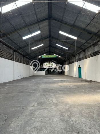 Disewakan Gudang komersial di Gatak luas bangunan 1000m2 Disewakan Gudang komersial di Gatak luas bangunan 1000m2