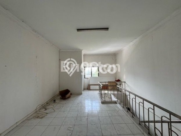 Disewakan Ruko di Kawasan Ramai Solo Baru Luas 225m2 Disewakan Ruko di Kawasan Ramai Solo Baru Luas 225m2