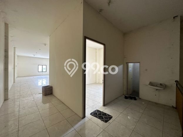 Unit Ruko Disewa Lokasi Jaten, Karanganyar Spesifikasi Luas Bangunan 480m2 Unit Ruko Disewa Lokasi Jaten, Karanganyar Spesifikasi Luas Bangunan 480m2