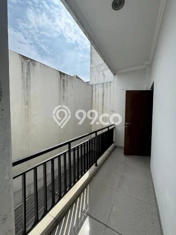 Ruko Dijual Lokasi Emas di Laweyan Luas 220m2 Ruko Dijual Lokasi Emas di Laweyan Luas 220m2