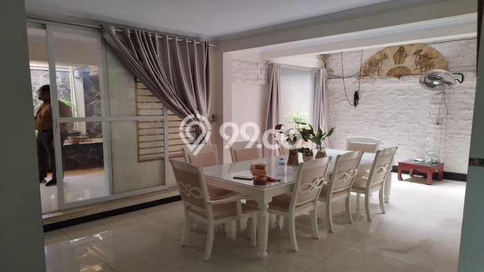 Rumah Minimalis 5 KT LT 332m2 di Cibubur Rumah Minimalis 5 KT LT 332m2 di Cibubur