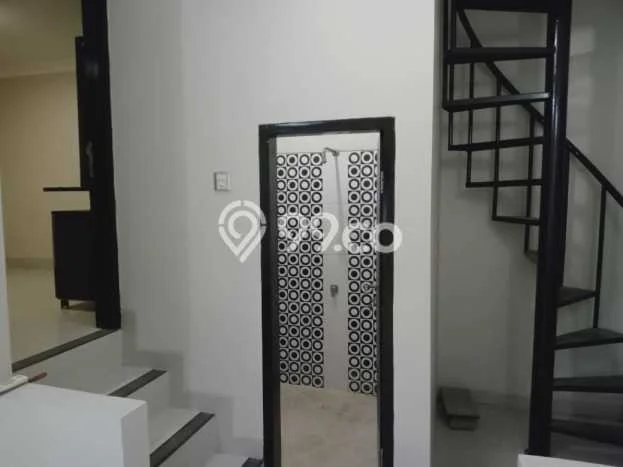 Rumah Modern Minimalis 5 KT Bisa Langsung Pindah di Jatisampurna Rumah Modern Minimalis 5 KT Bisa Langsung Pindah di Jatisampurna