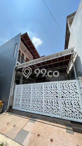 Rumah Luxury Modern Siap Huni di Cibubur Bekasi Rumah Luxury Modern Siap Huni di Cibubur Bekasi