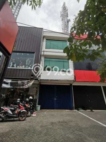 Ruko Premium di , Luas 200m2m², Lokasi Jalan Utama Ruko Premium di , Luas 200m2m², Lokasi Jalan Utama