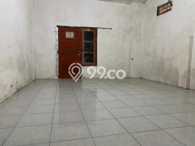 LOKASI BISNIS! Gudang For Rent di Benowo, Luas 357m2m², Akses Strategis LOKASI BISNIS! Gudang For Rent di Benowo, Luas 357m2m², Akses Strategis