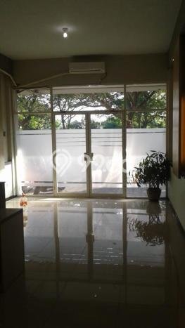 Disewakan Ruko Premium di Sukolilo, Luas 280m2m², Area Ramai Disewakan Ruko Premium di Sukolilo, Luas 280m2m², Area Ramai
