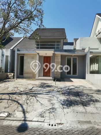 Rumah Asri area , 1 KM, Luas 135m2m² LB 90m2m² Rumah Asri area , 1 KM, Luas 135m2m² LB 90m2m²