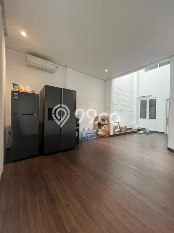 Rumah Mewah LB 301m2 Siap Huni Desain Elegan di Pakubuwono, Jakarta Selatan Rumah Mewah LB 301m2 Siap Huni Desain Elegan di Pakubuwono, Jakarta Selatan