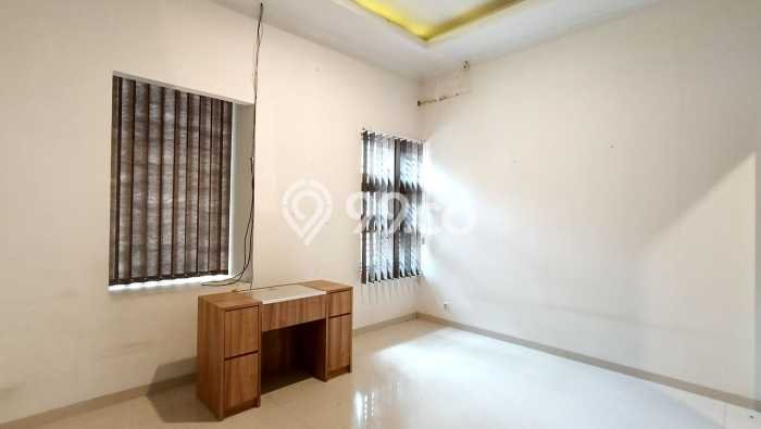 Dijual Hunian Rumah Terawat 3 Kamar di Buah Batu, Bandung Dijual Hunian Rumah Terawat 3 Kamar di Buah Batu, Bandung