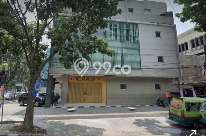 AREA BISNIS! Ruko di , Luas 240m2m², Jalan Utama AREA BISNIS! Ruko di , Luas 240m2m², Jalan Utama