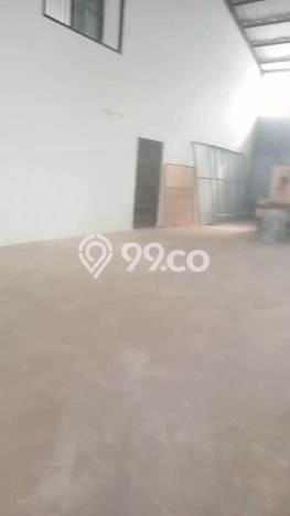 Gudang di Cimahi, Luas 696m2m², Area Berkembang Gudang di Cimahi, Luas 696m2m², Area Berkembang