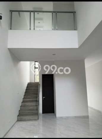 SIAP HUNI! Rumah Strategis di Batununggal, Luas 200m2m² Bangunan 270m2m² SIAP HUNI! Rumah Strategis di Batununggal, Luas 200m2m² Bangunan 270m2m²